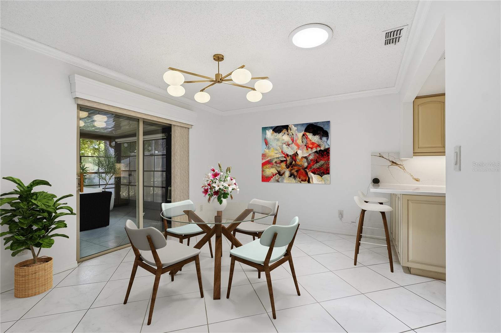 Virtually Staged Dinette