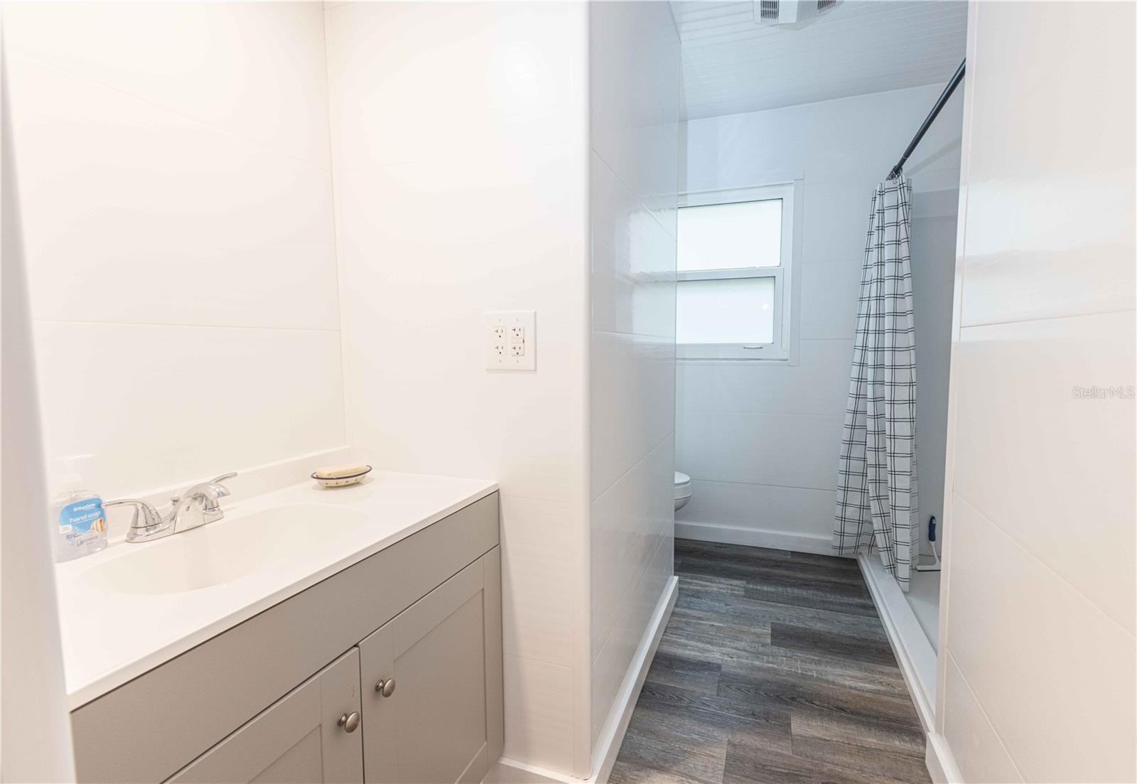 Bathroom #2