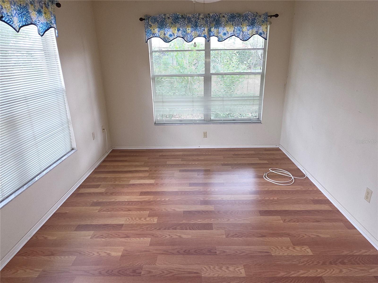 BONUS ROOM/OFFICE