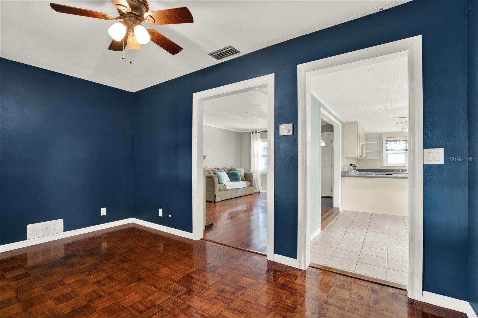 Great Bonus Room attached to the Kitchen and Living room