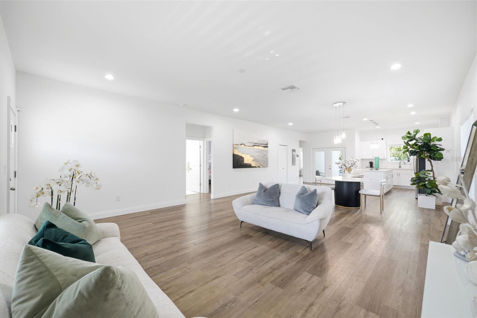 Living Room/Dining Room Combo