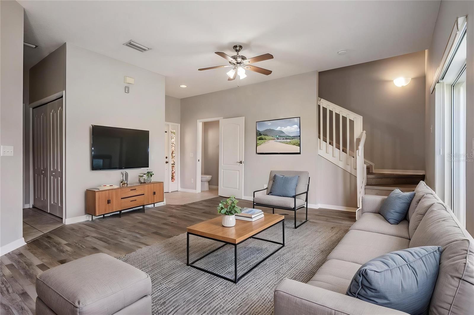 Living Room - This photo has been Virtually Staged.