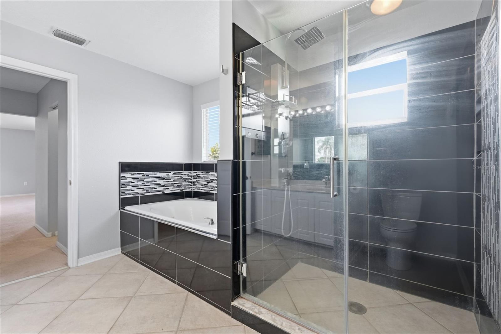 Ensuite Primary Bathroom