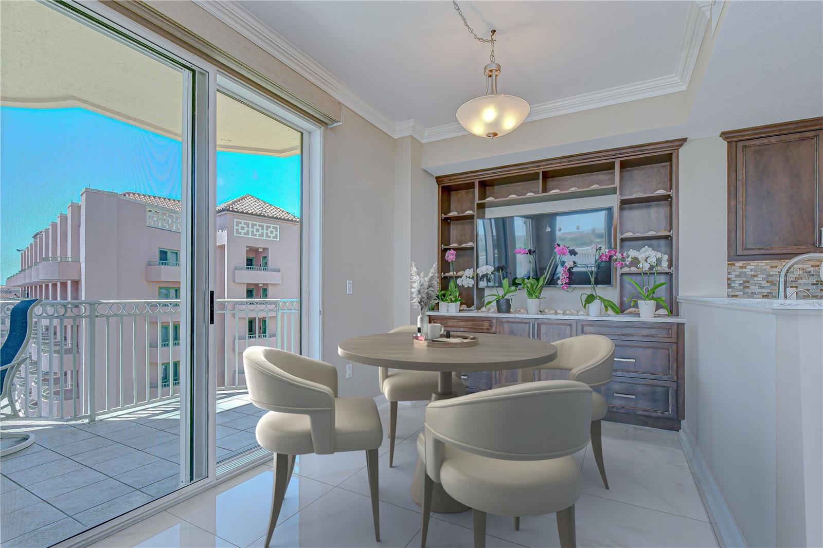 Virtually Staged: Dining Area