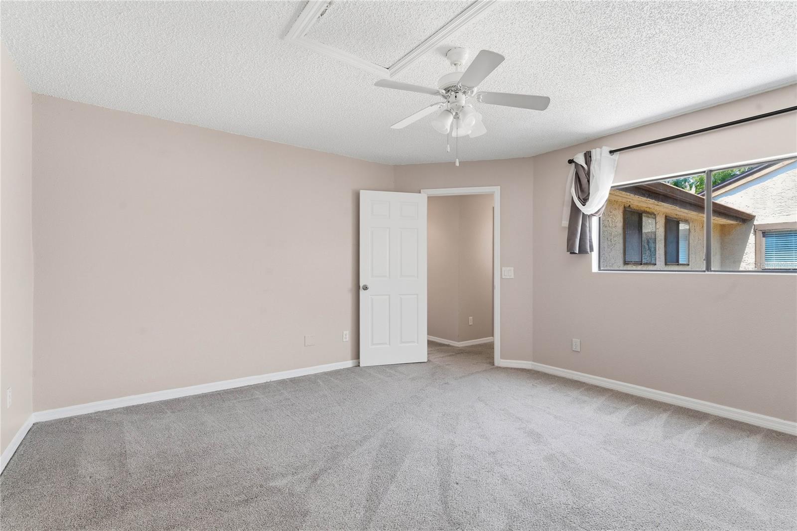 Master suite (3)