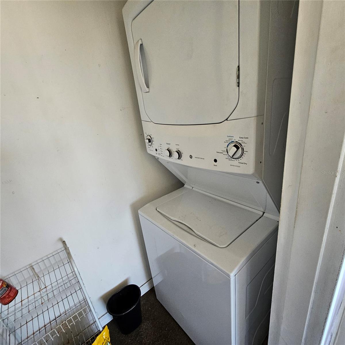 Washer dryer stacked