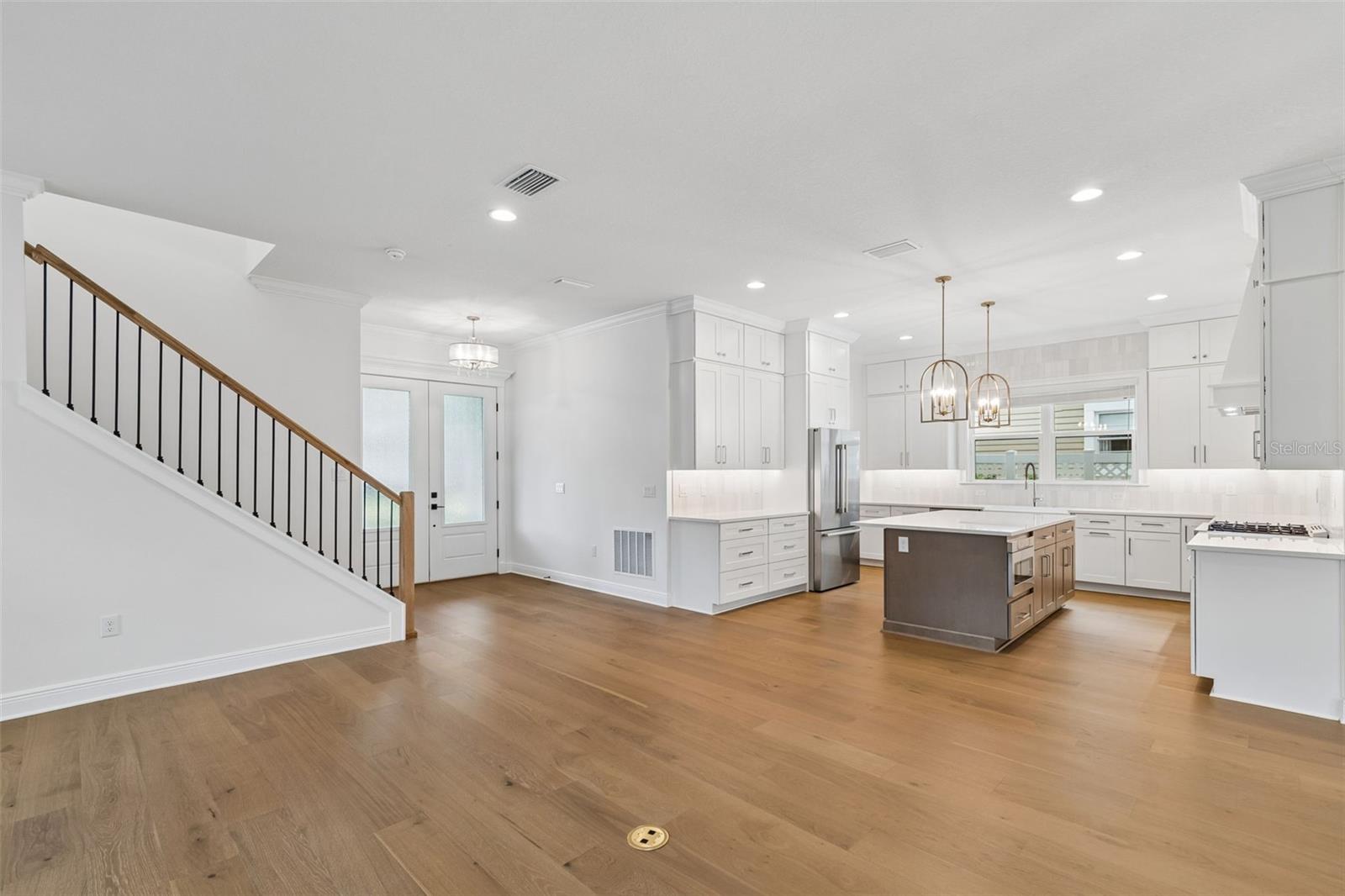 GREAT ROOM/KITCHEN