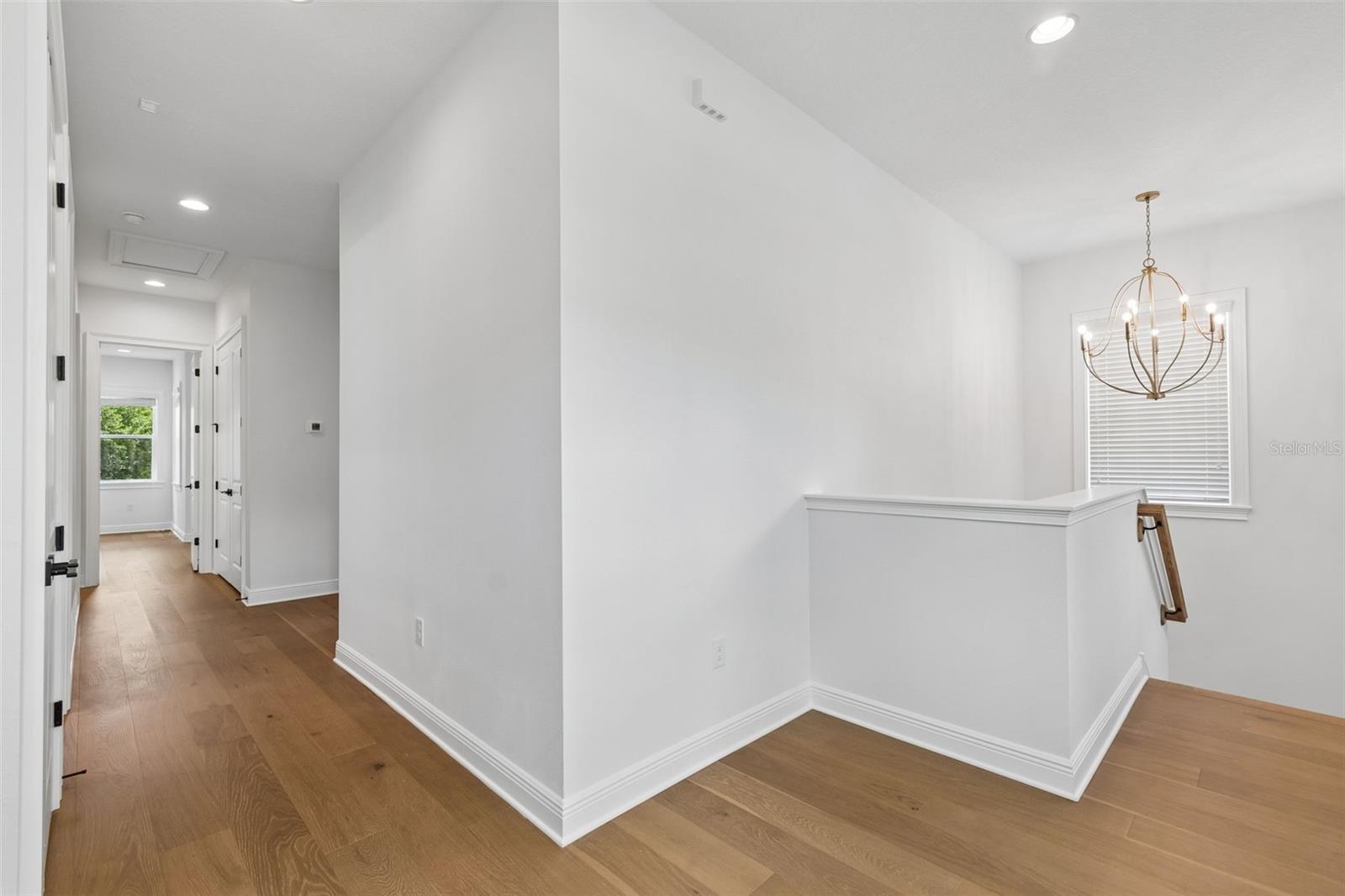 2ND FLOOR LANDING