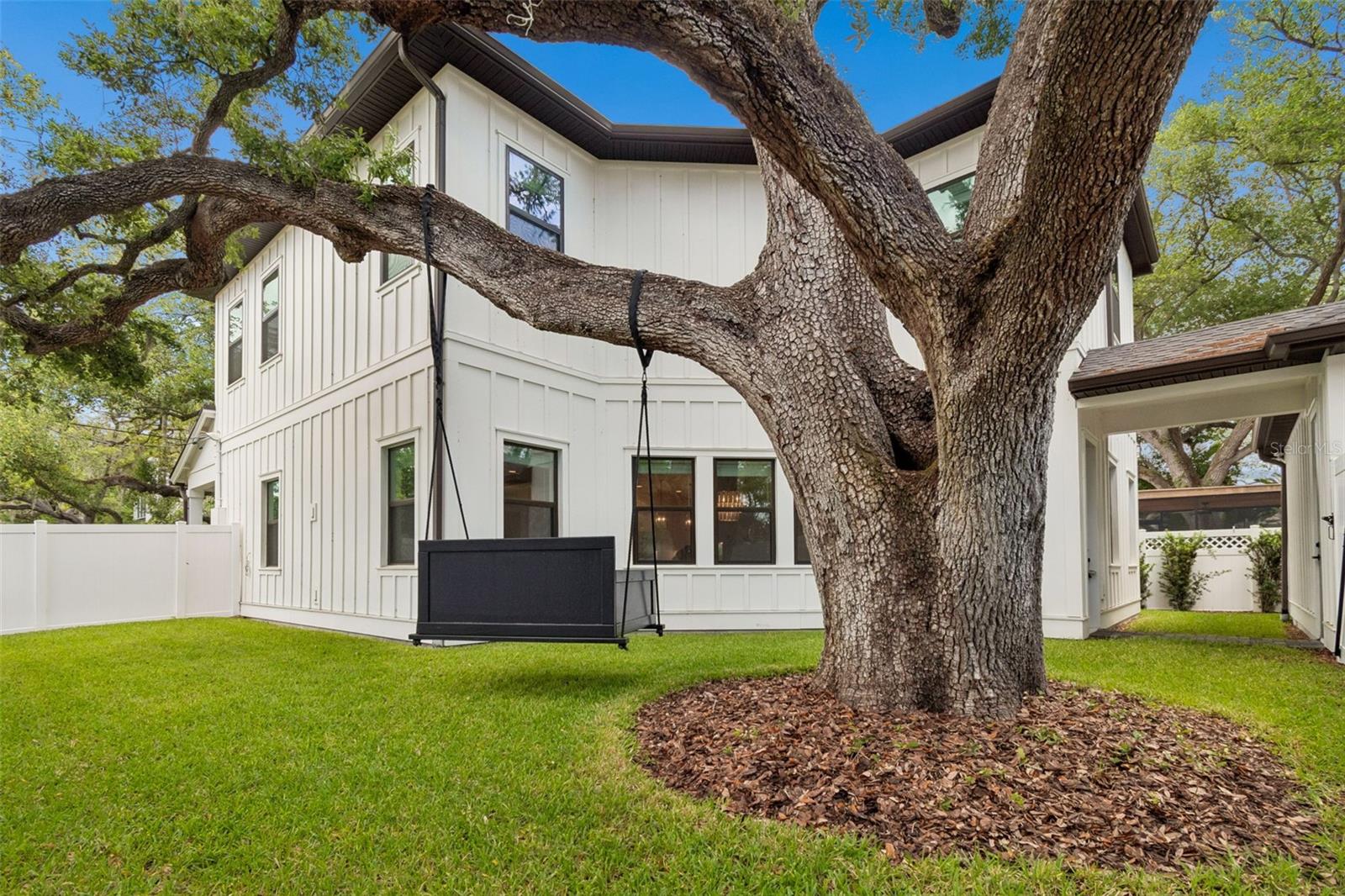 SIDE YARD
