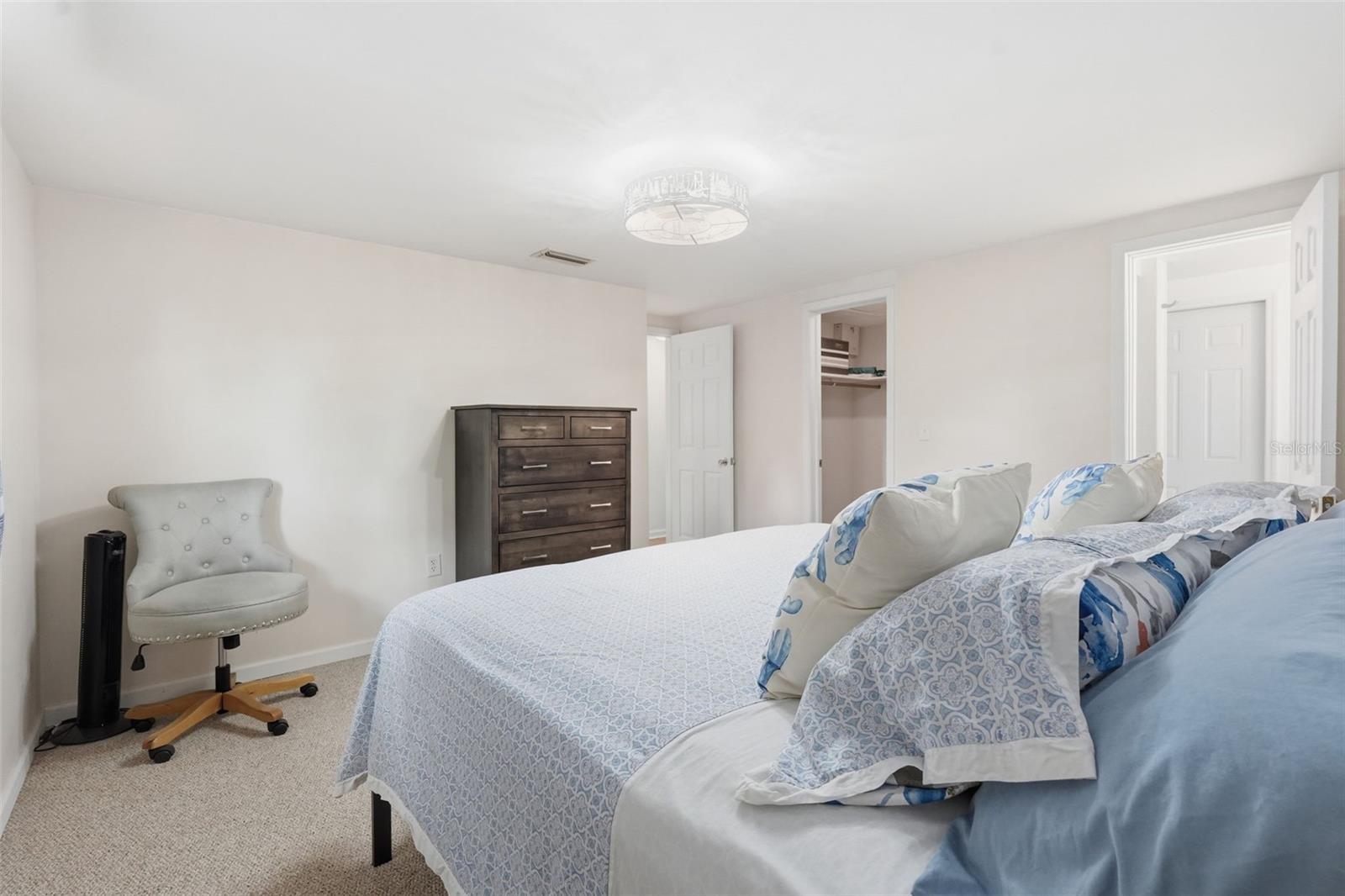 Primary suite
