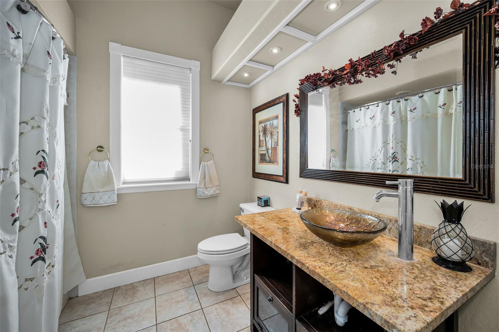 2nd Bathroom