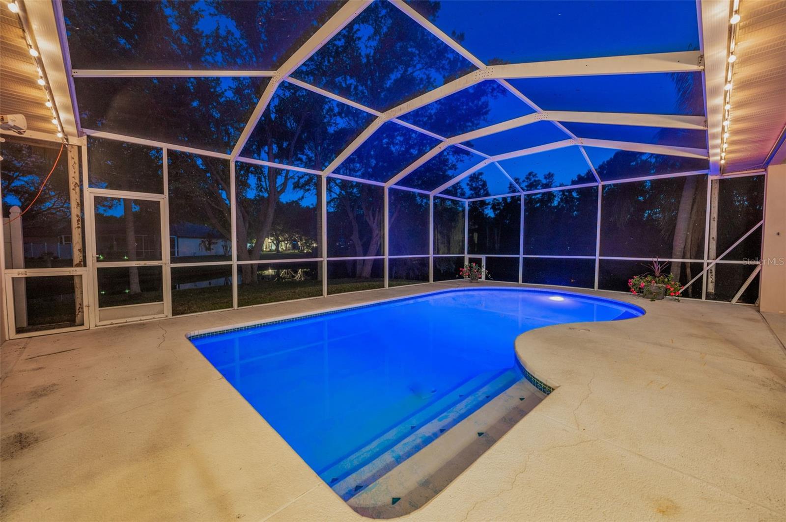 Pool lights change colors