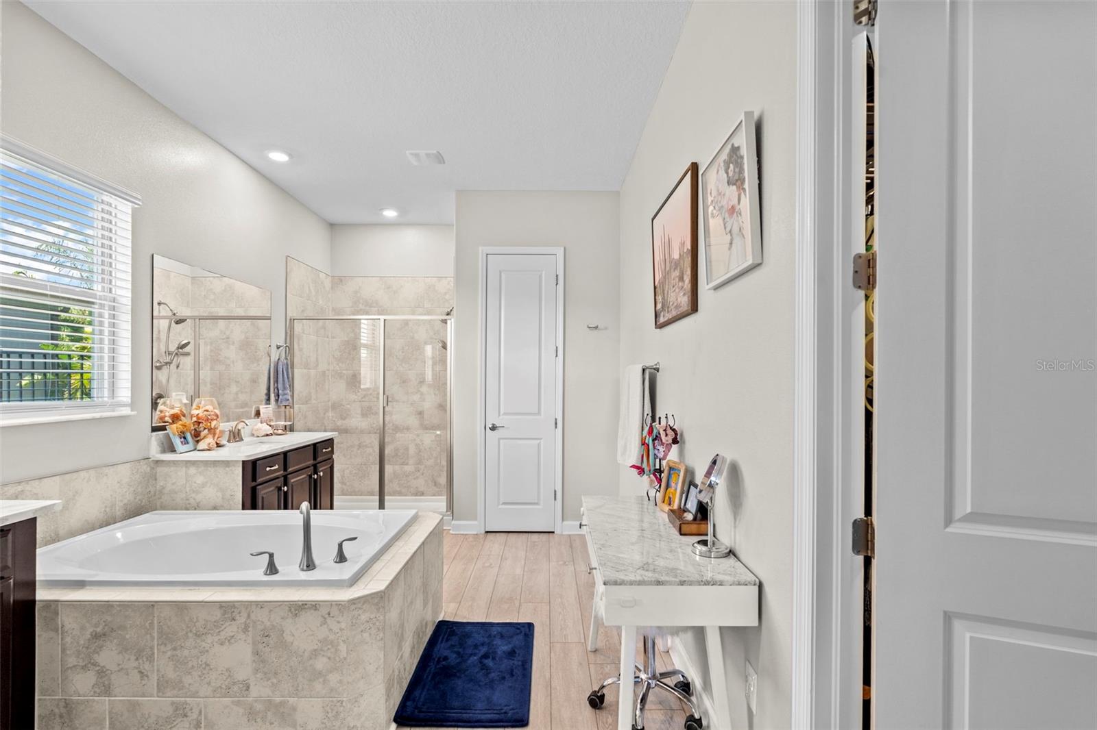 BEAUTIFUL BATHROOM