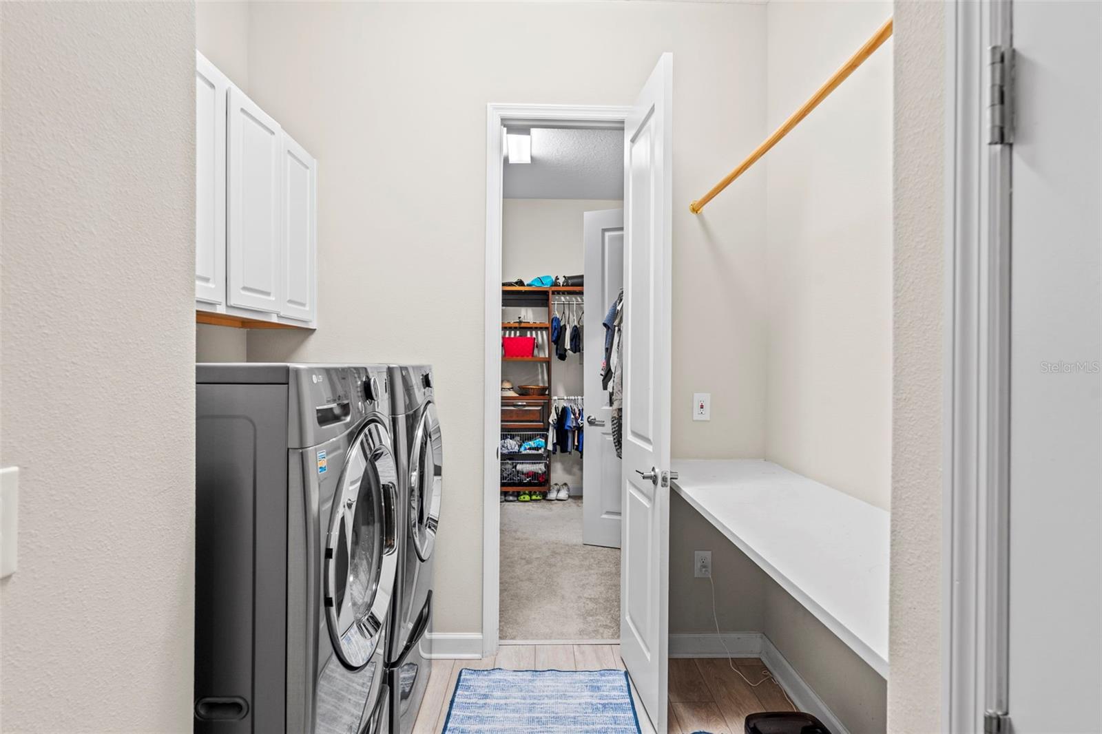 SEPERATE LAUNDRY ROOM