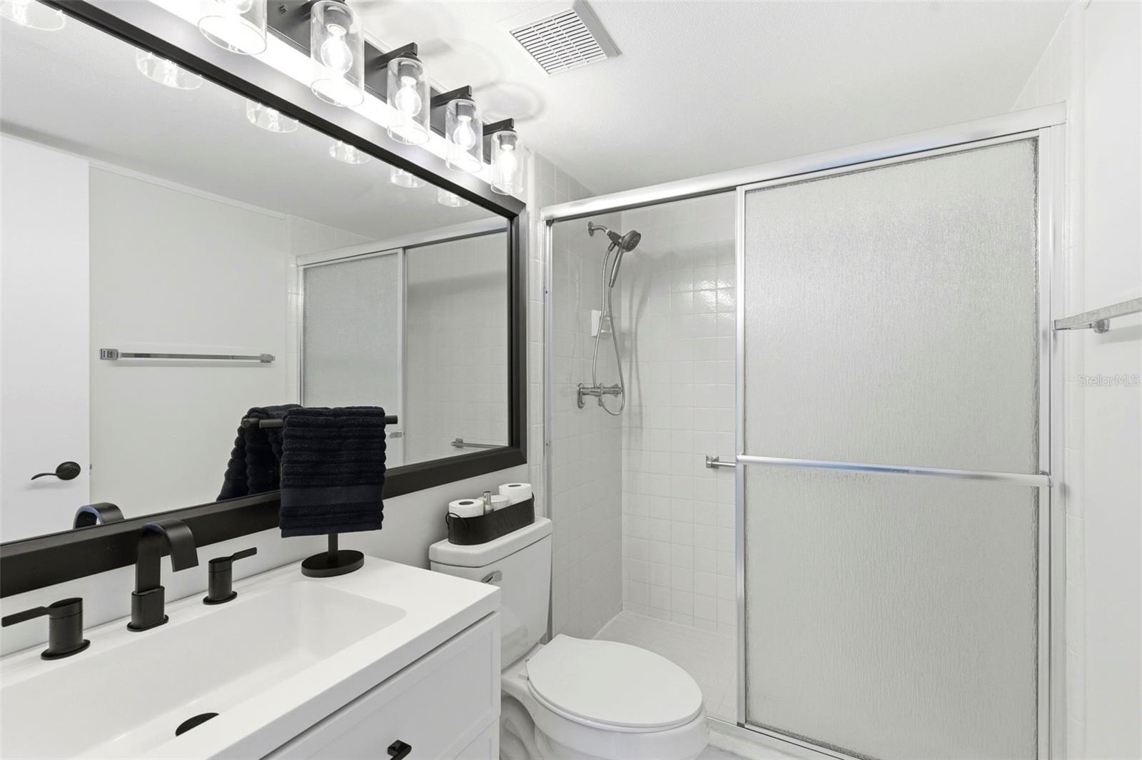 Primary's En-Suite