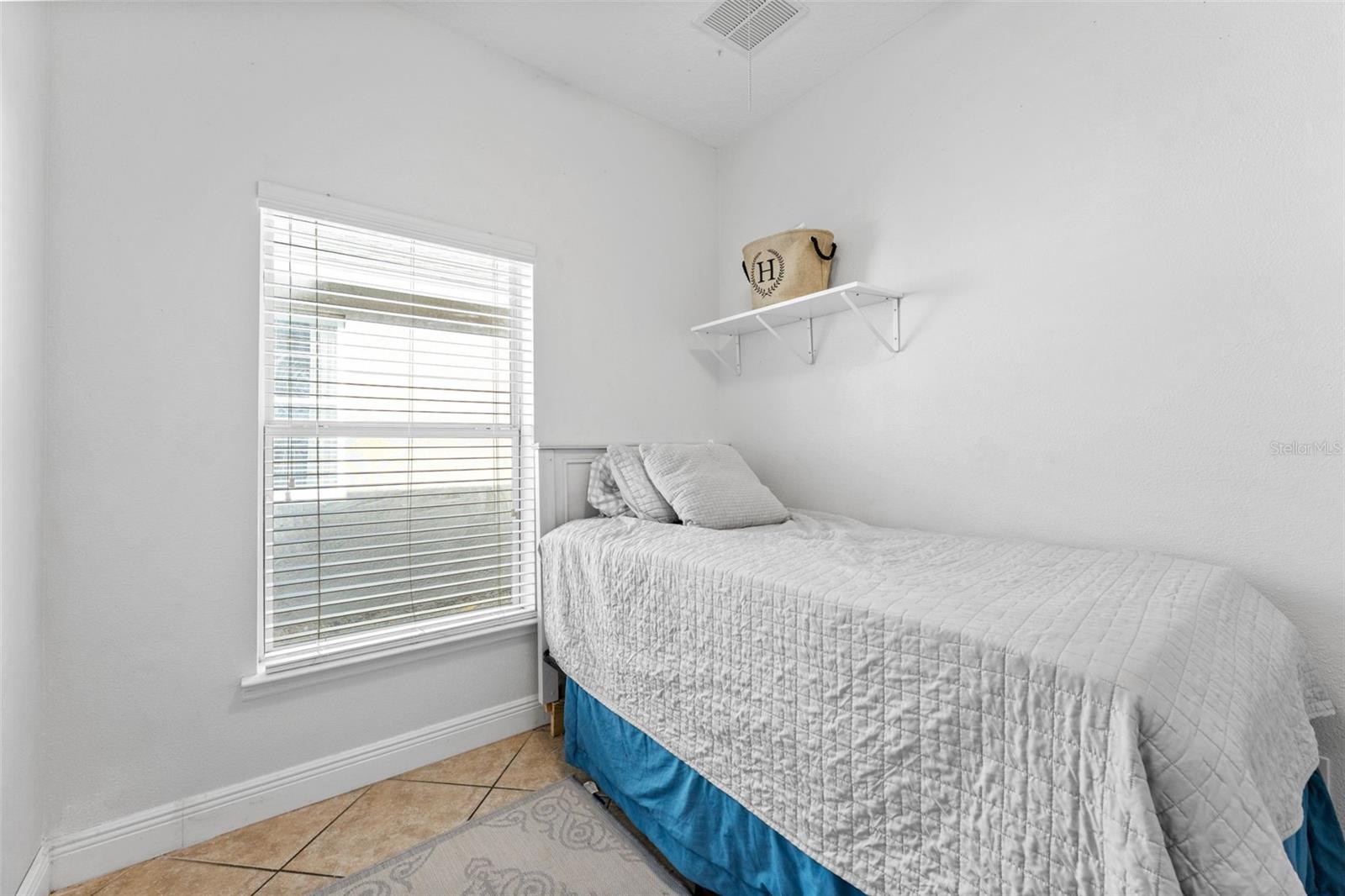5th bedroom/Bonus room/ Office