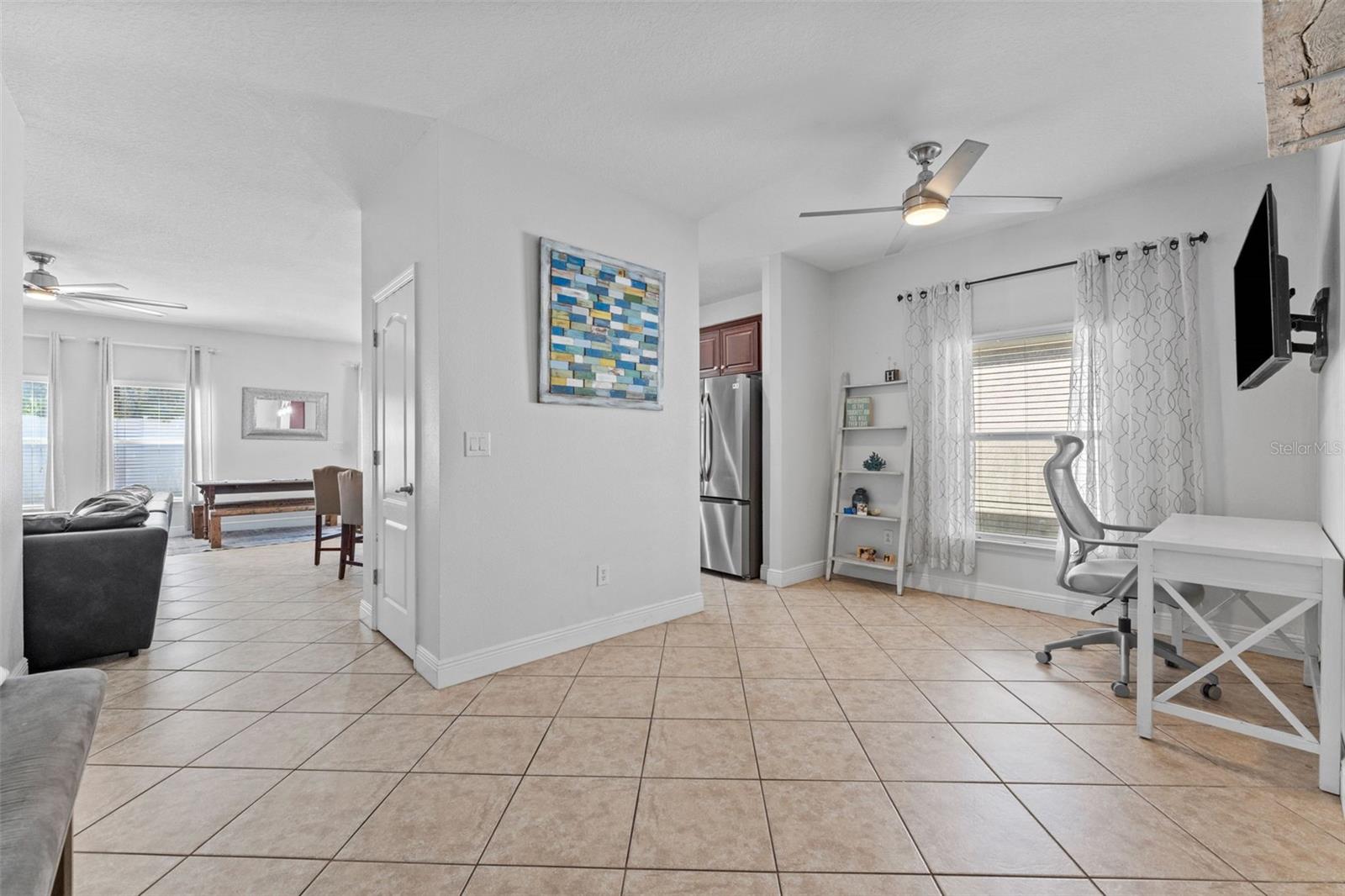Front room, dining or office space