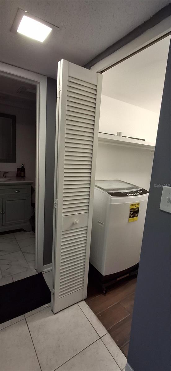 WASHER/DRYER