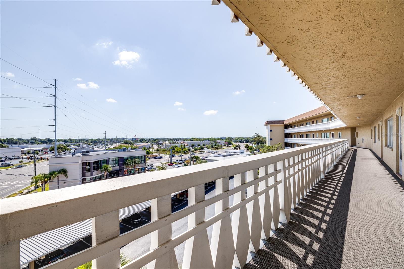 6TH FLOOR WALKWAY