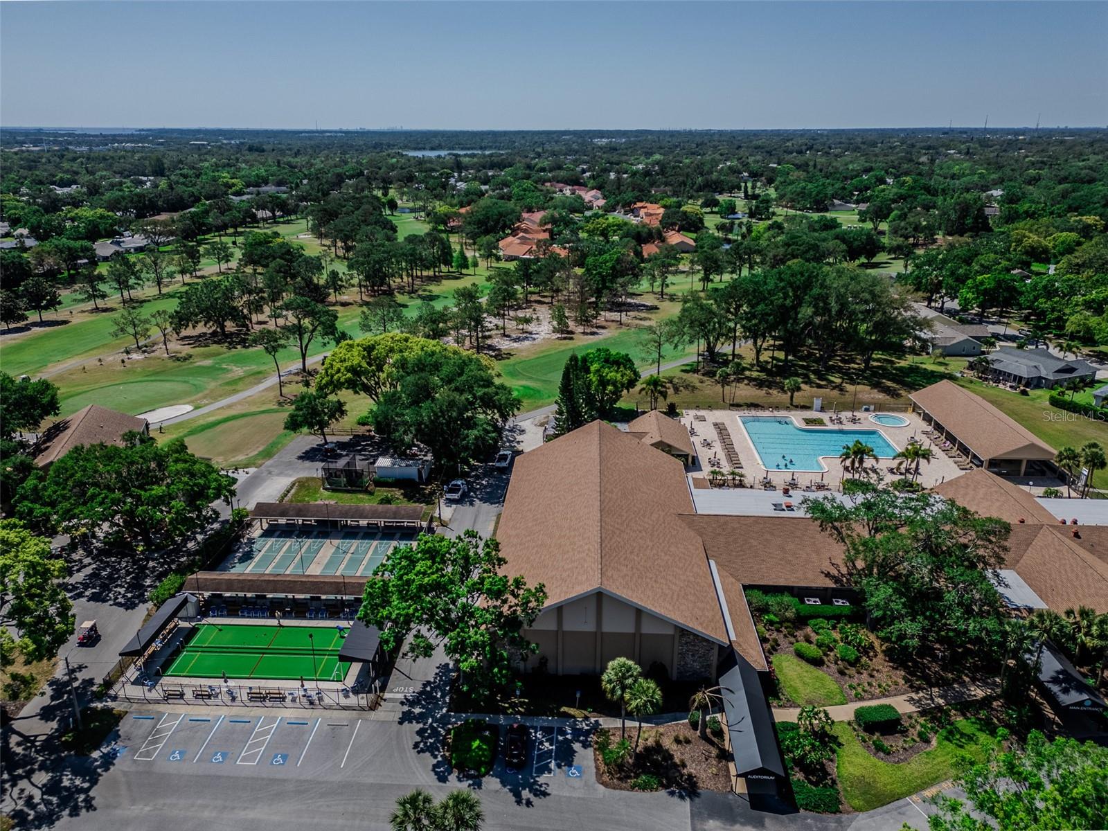 Highly Rated 55+ Highland Lakes Community