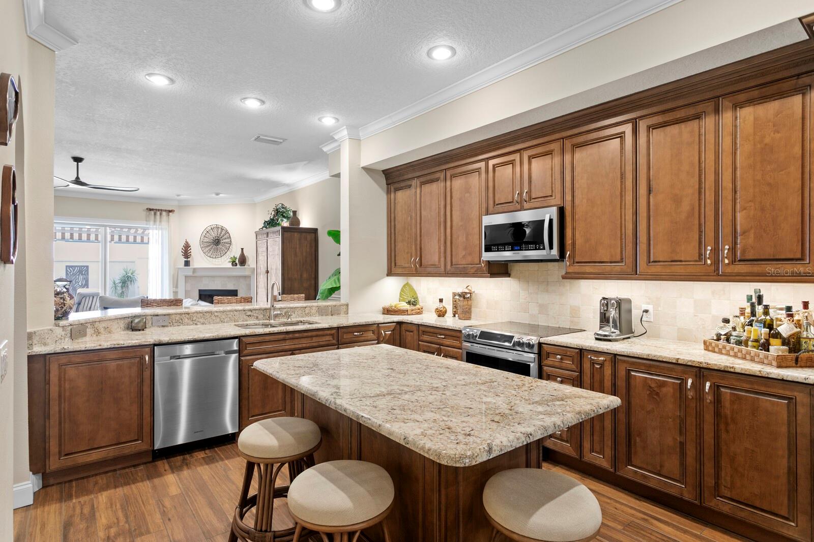 Large center island in Kitchen