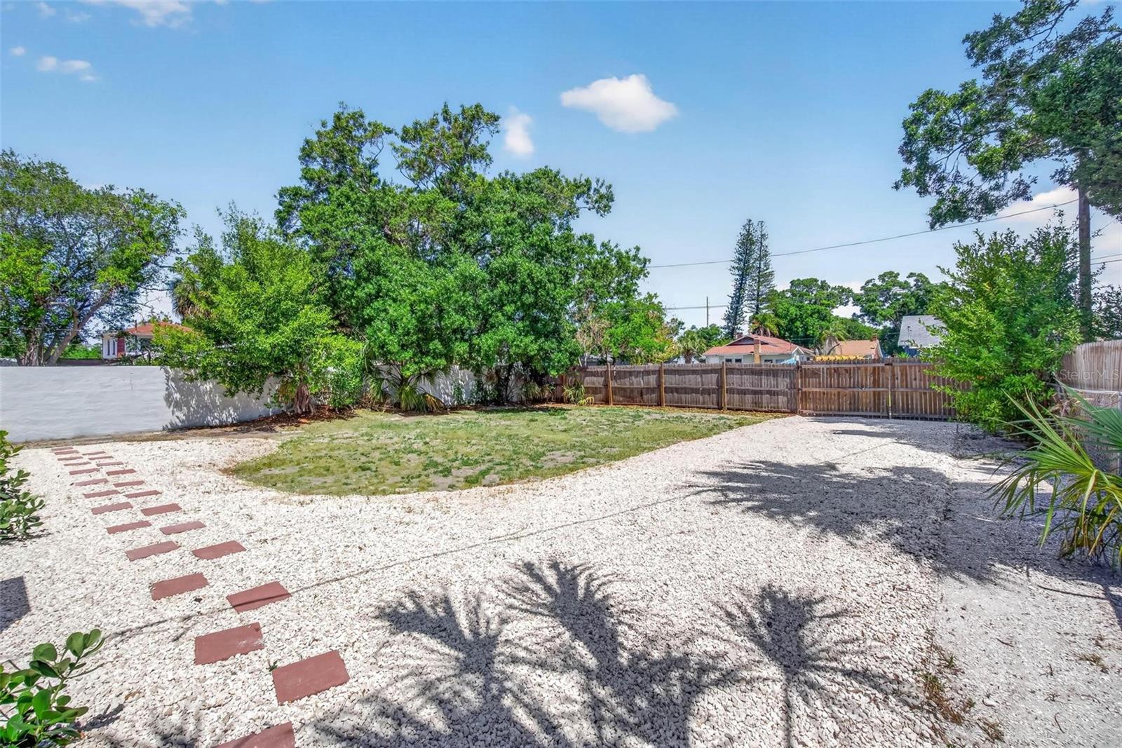Gravel Driveway and Gate