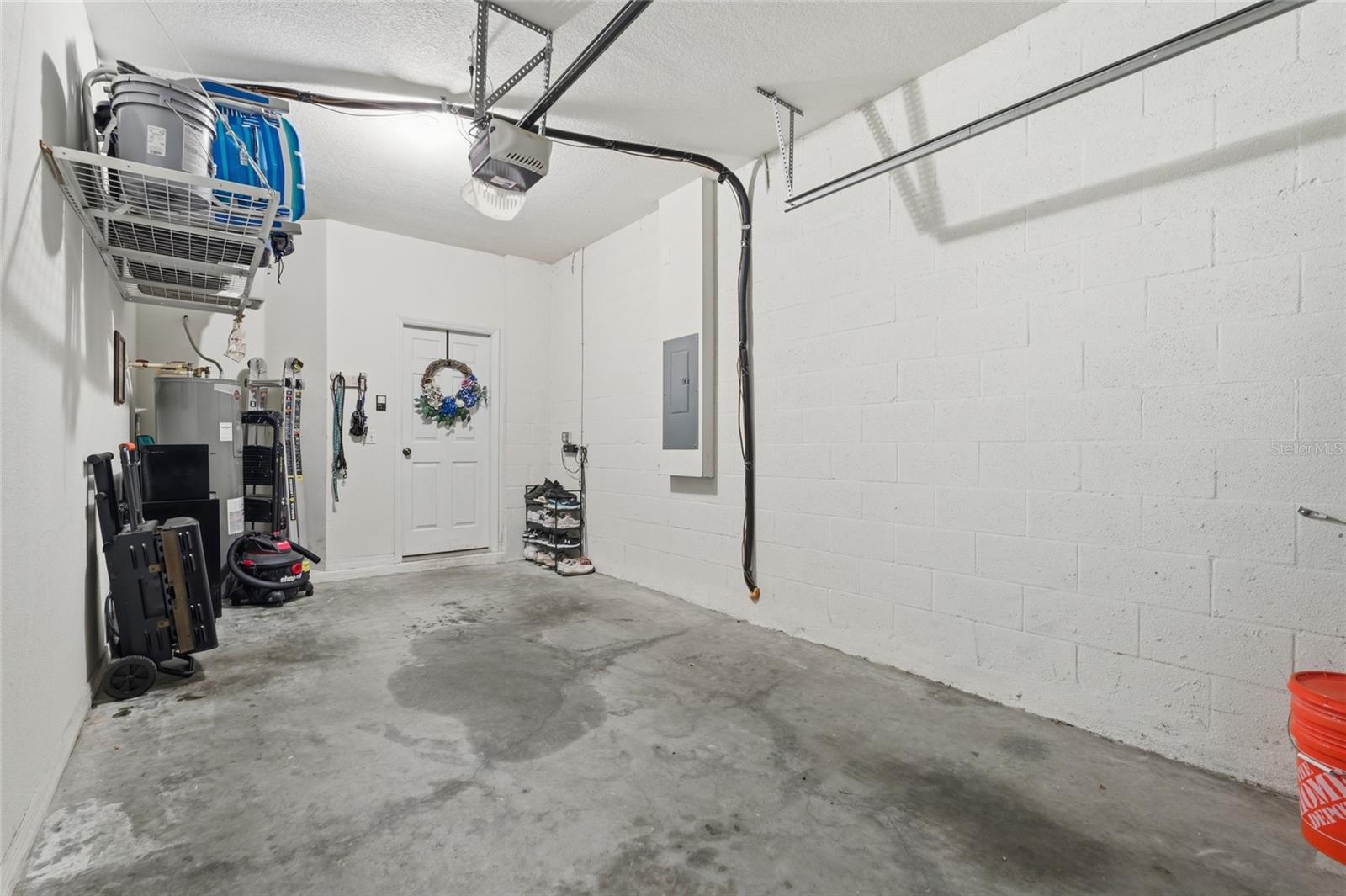 TB8503426