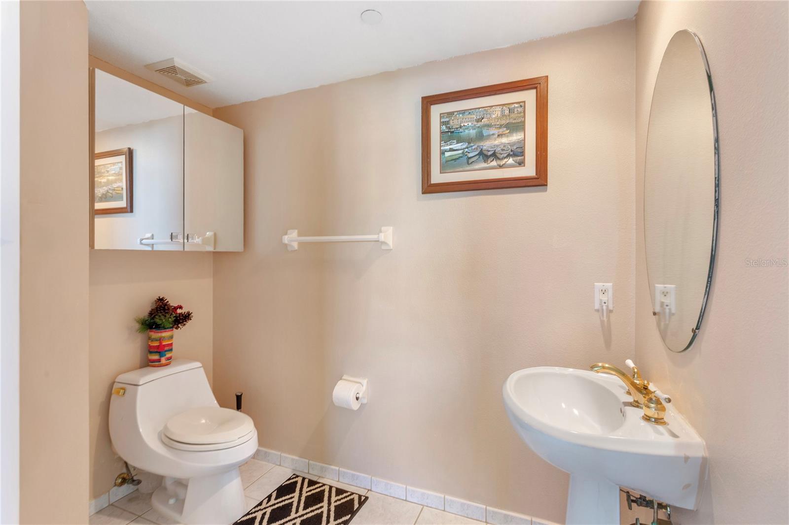 Large hallway half-bath.