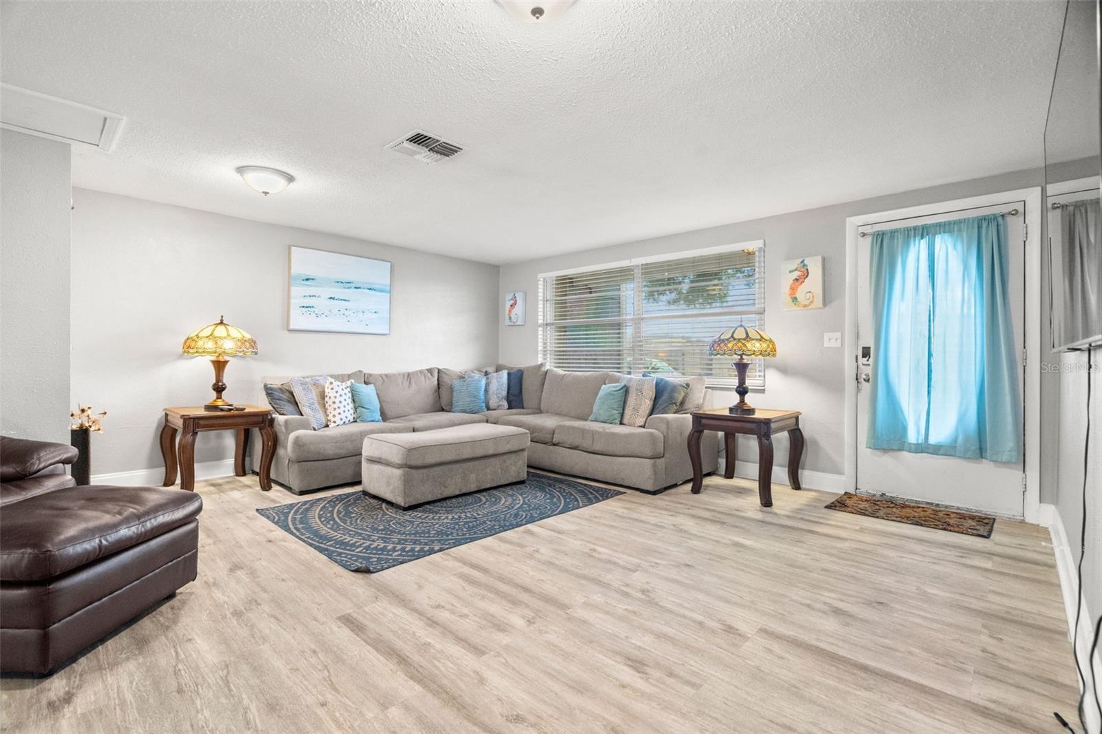 Living Rm
