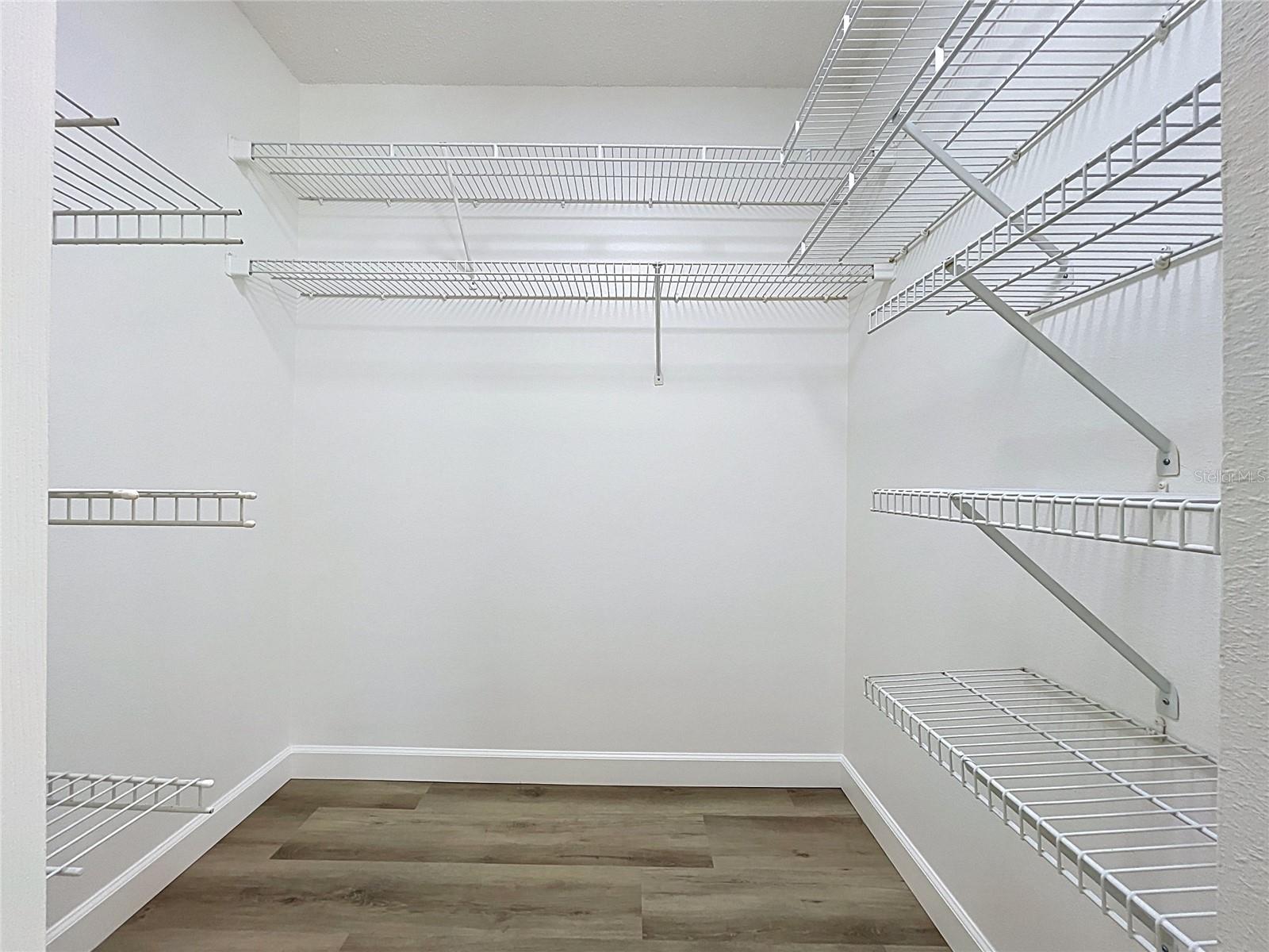 Walk-in Closet