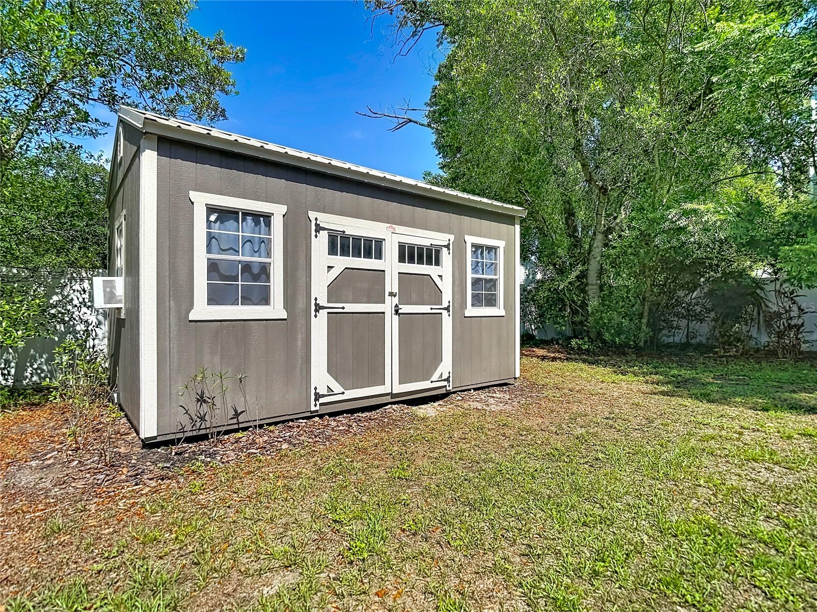 Extra Storage Room Stays with Property