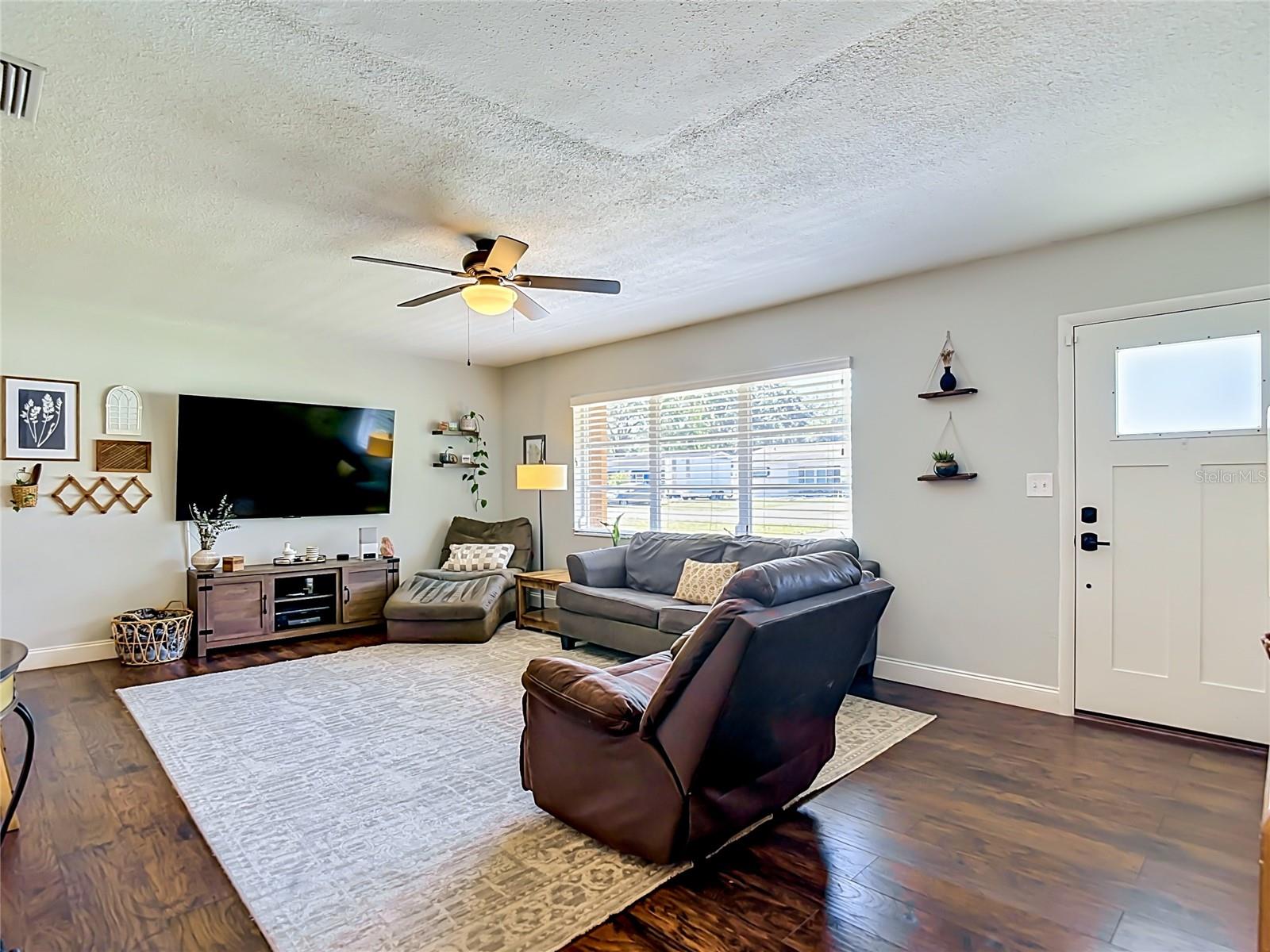Spacious Living Room