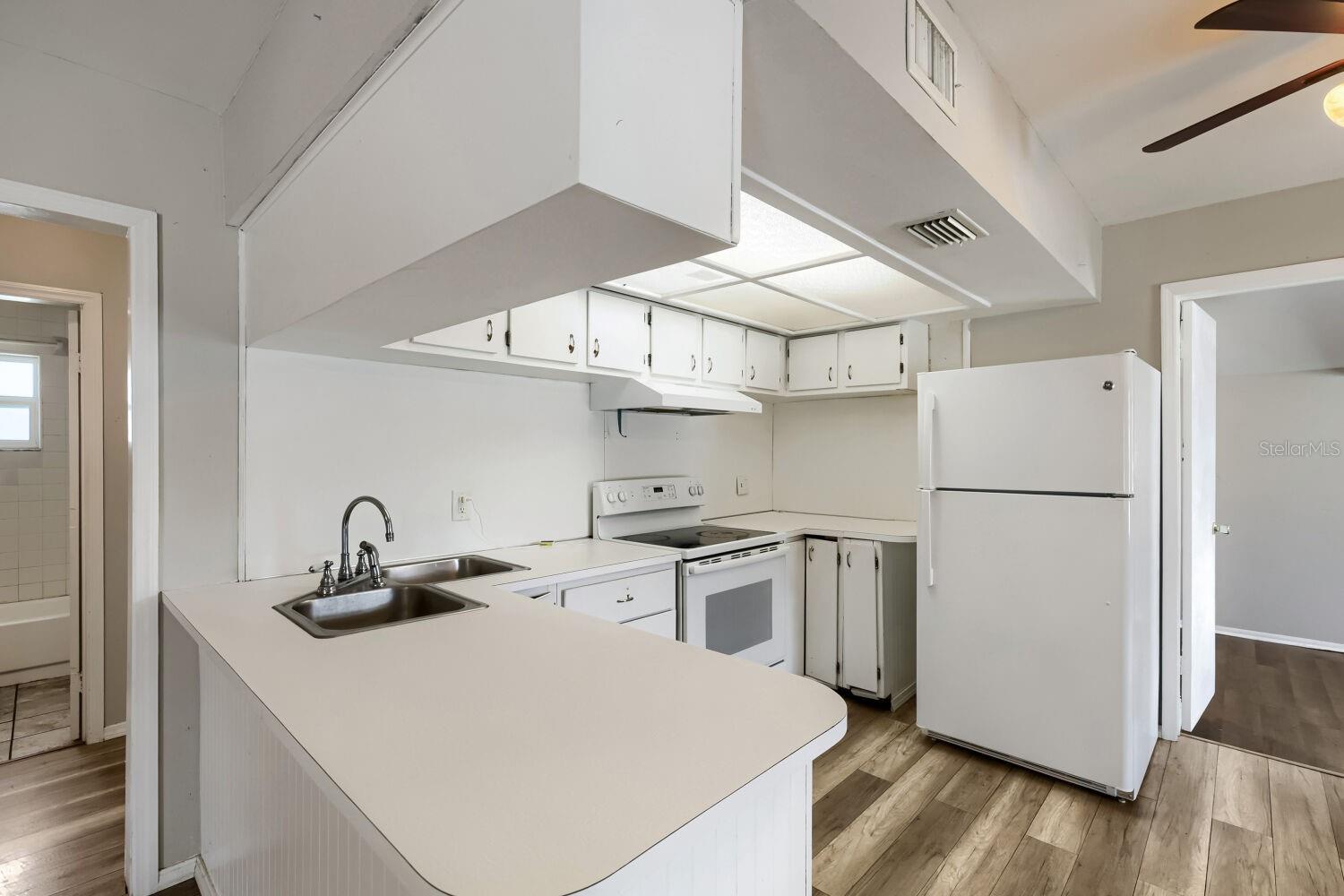 Kitchen 1