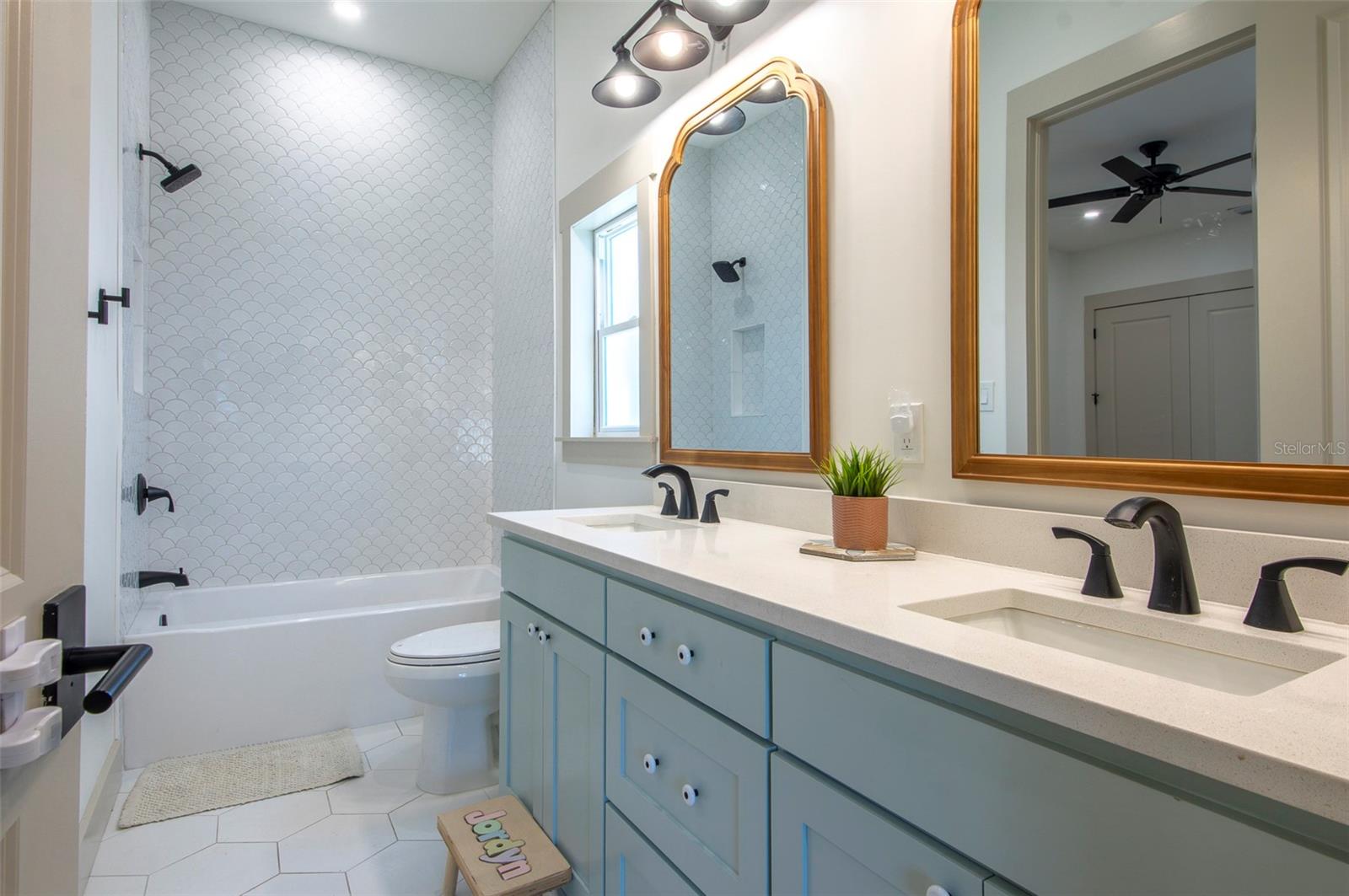 Jack-and-Jill suite