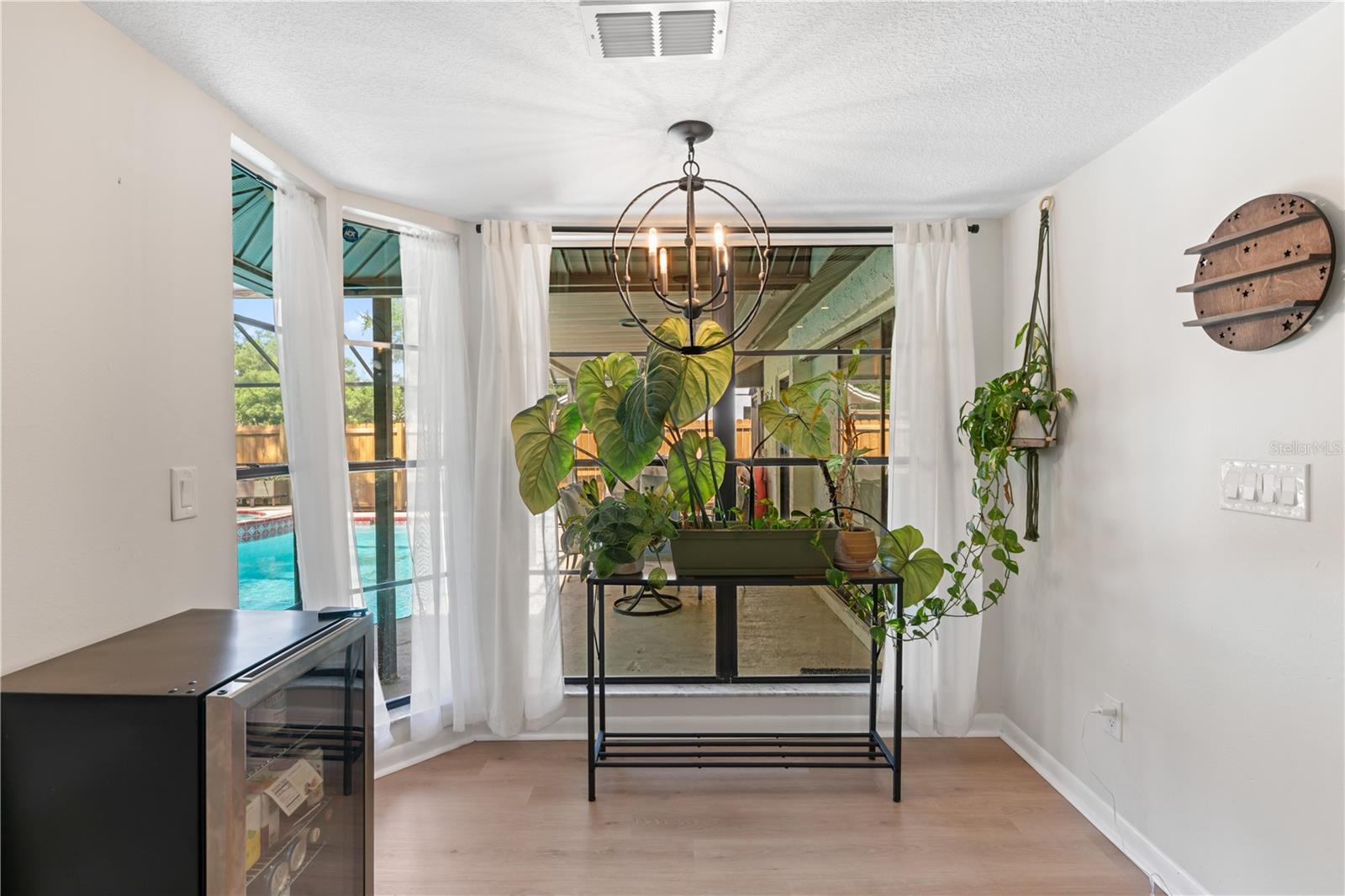 Breakfast nook