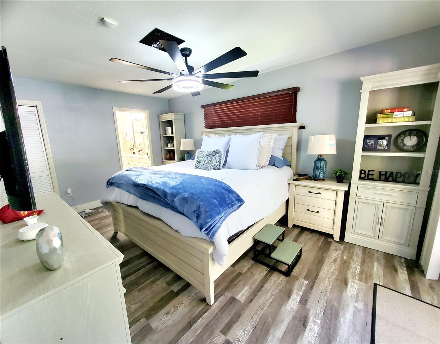 MASTER SUITE