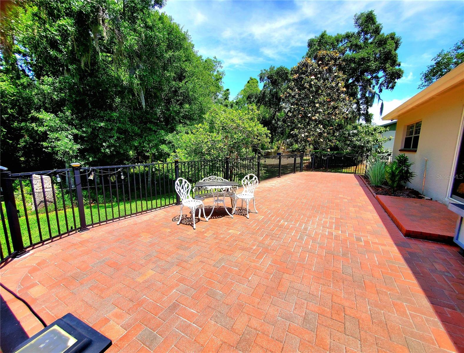 BACK DECK
