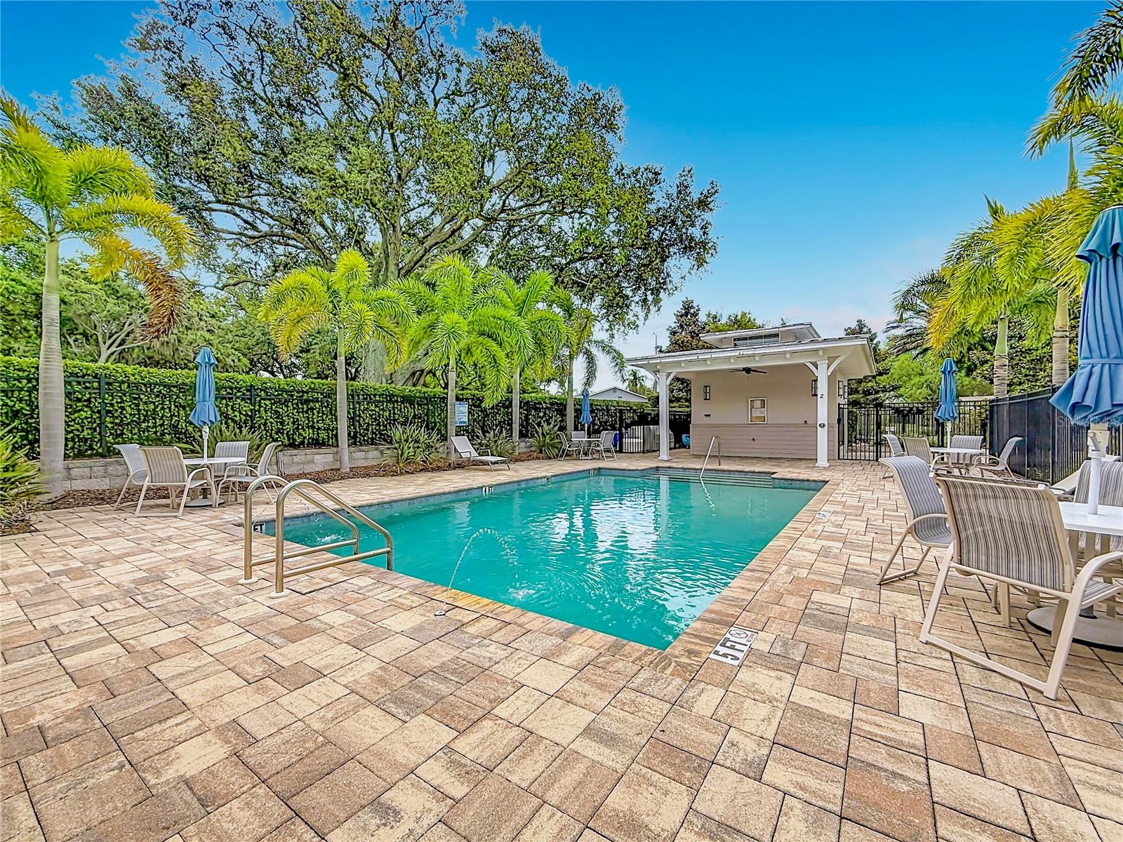 Aqua Solis pool