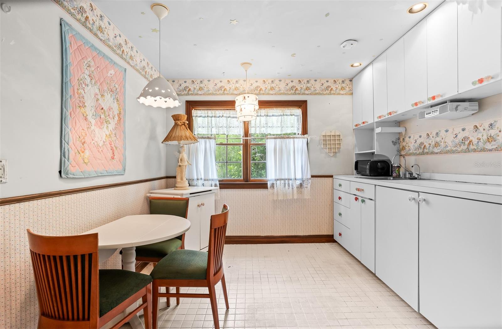 A Cozy Upstairs Kitchenette