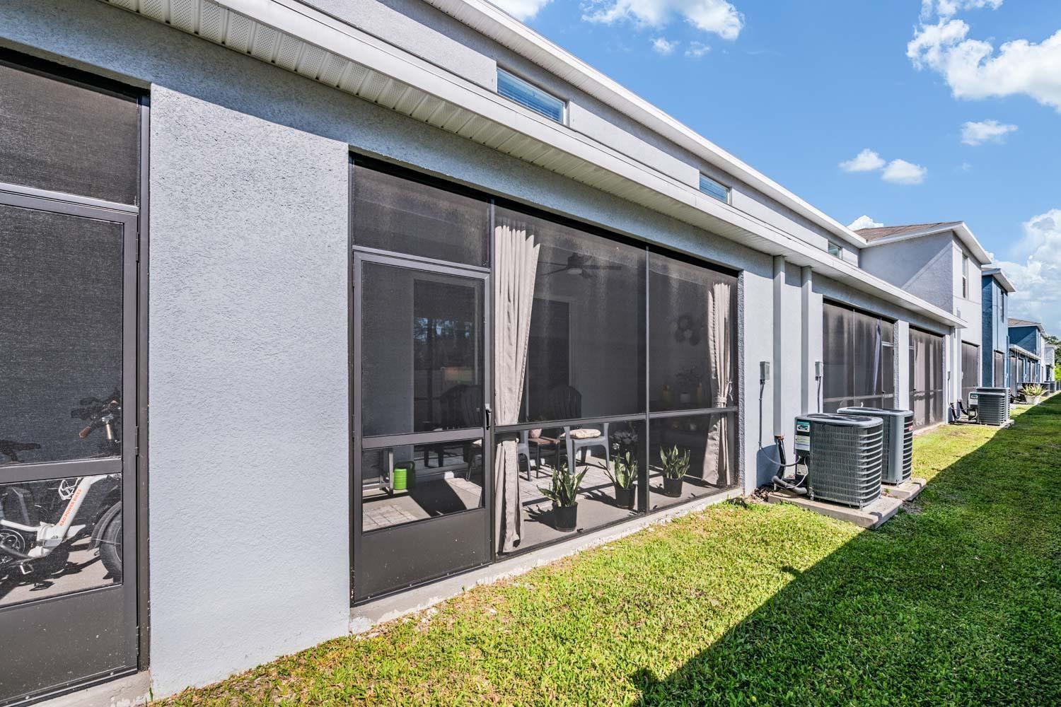REAR LANAI