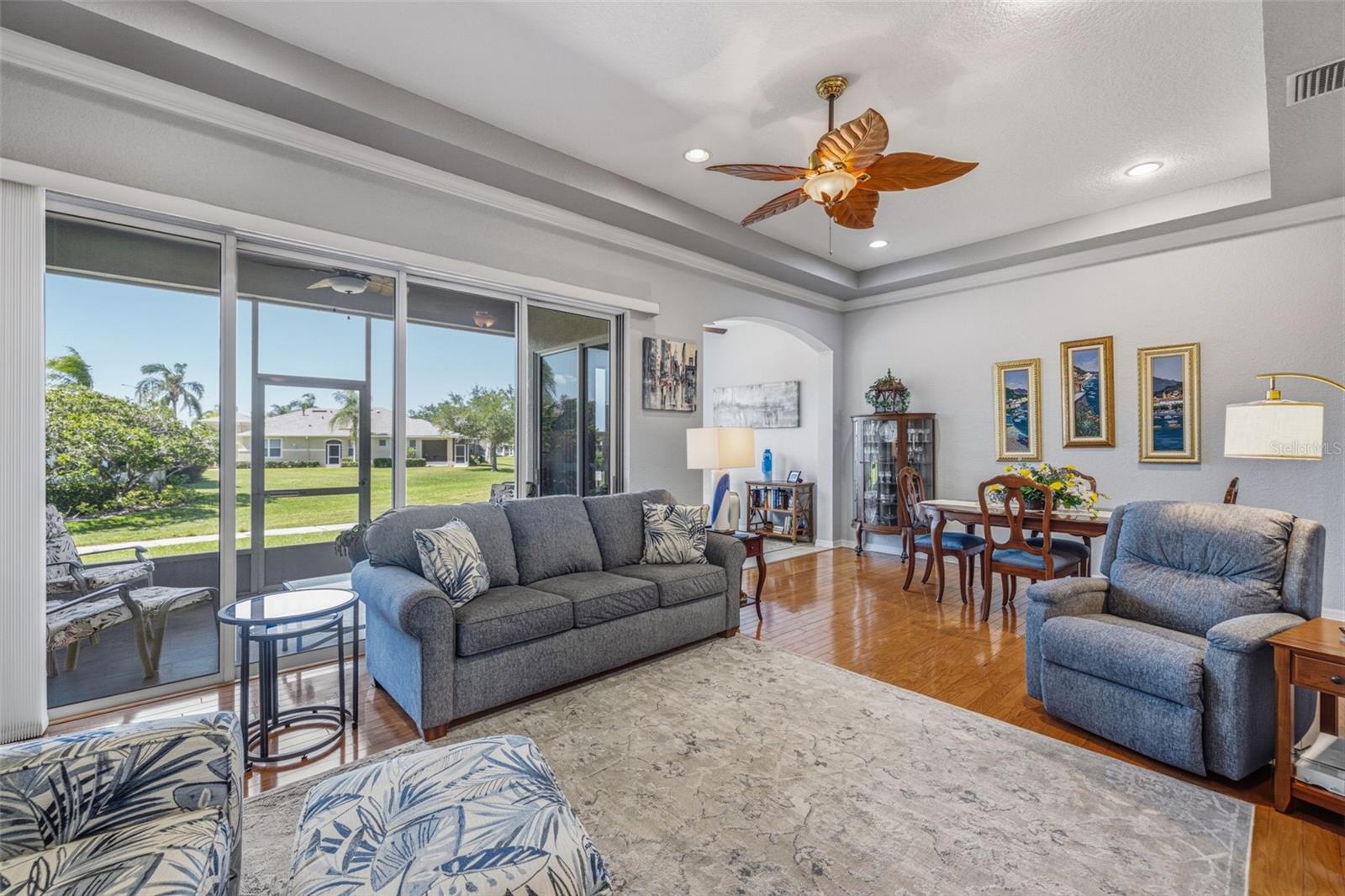 Check out those beautifulwood floors!