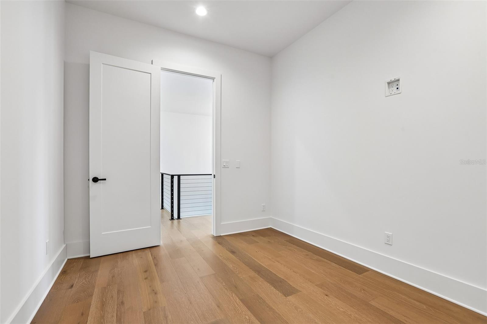 Upstairs BONUS space