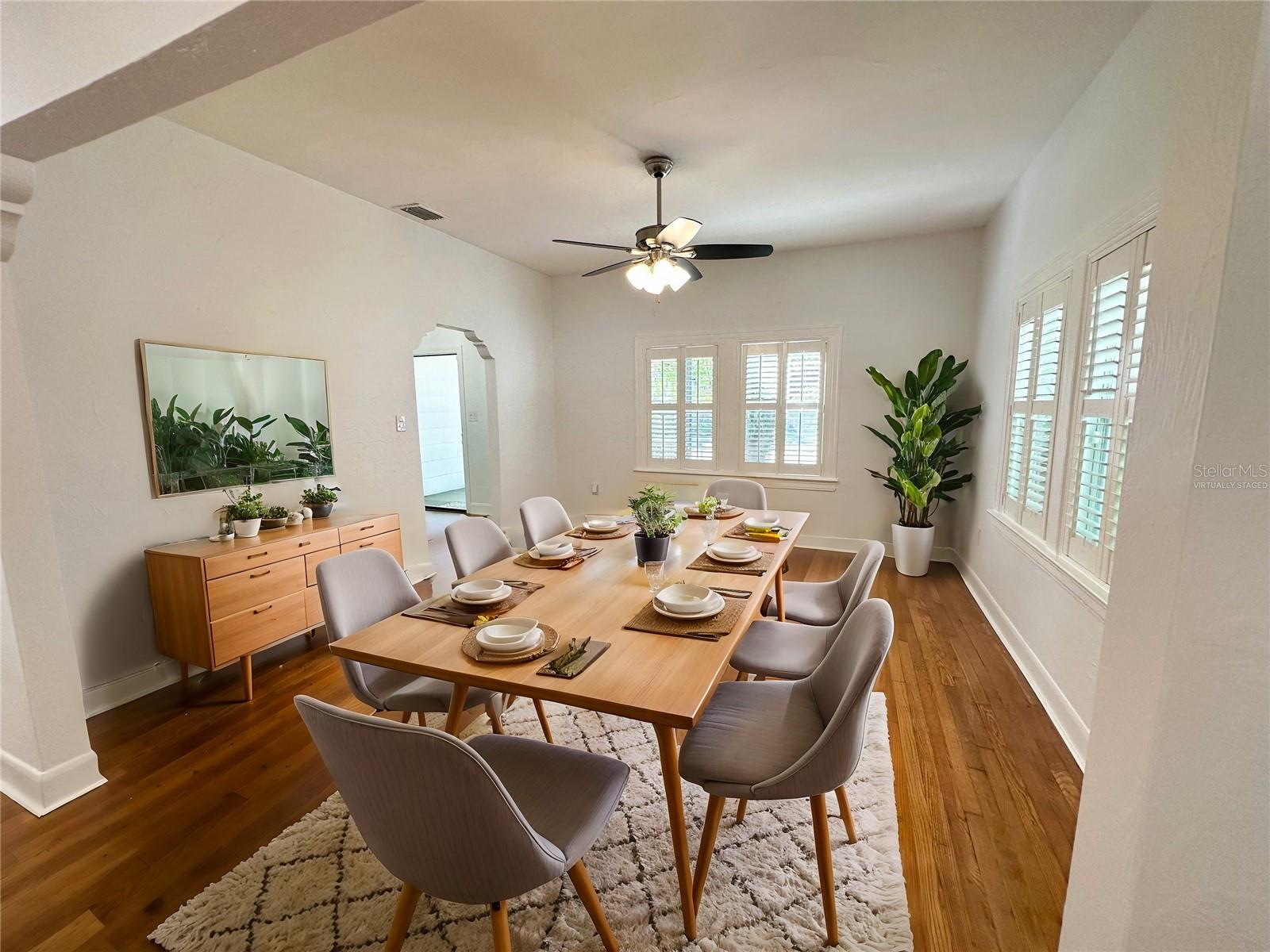 Dining room - virtually staged