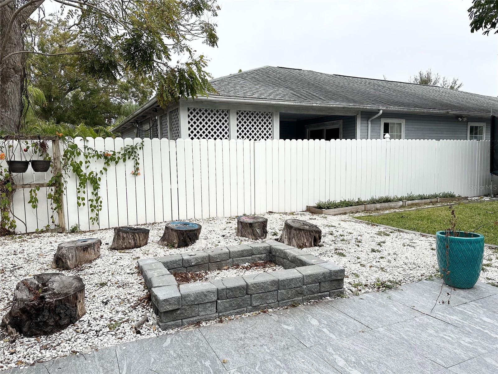 Fire pit