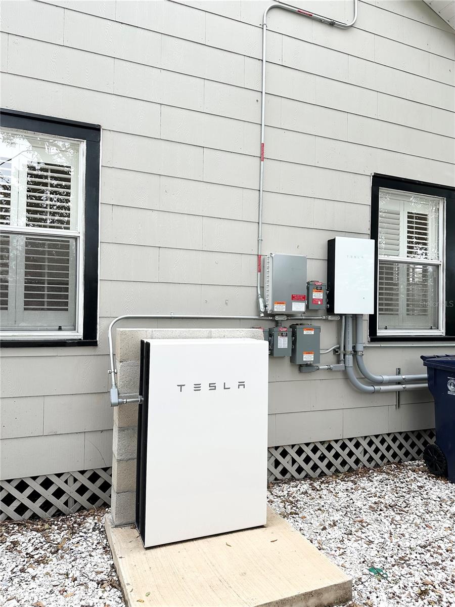 Tesla powerwall