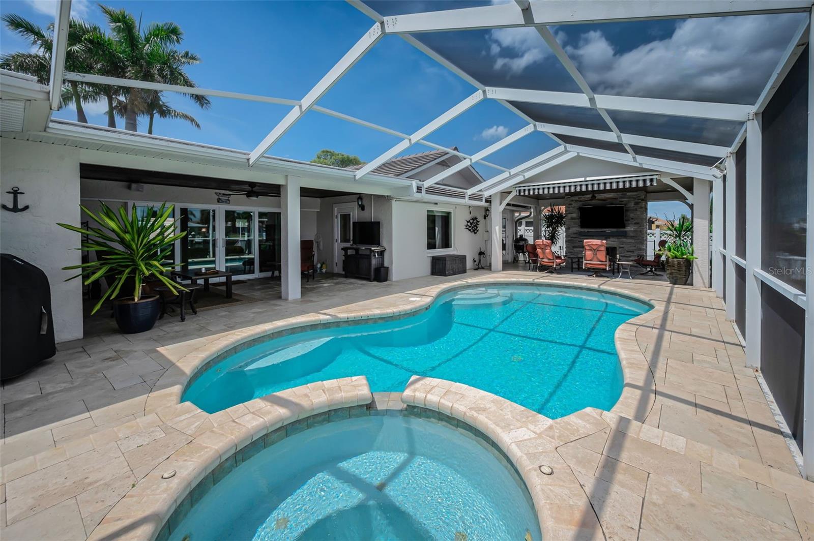 pool/spa/cabana