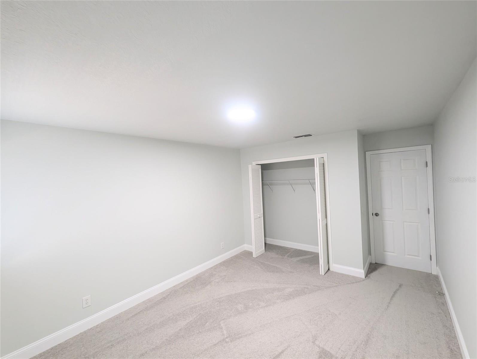 TB8503804