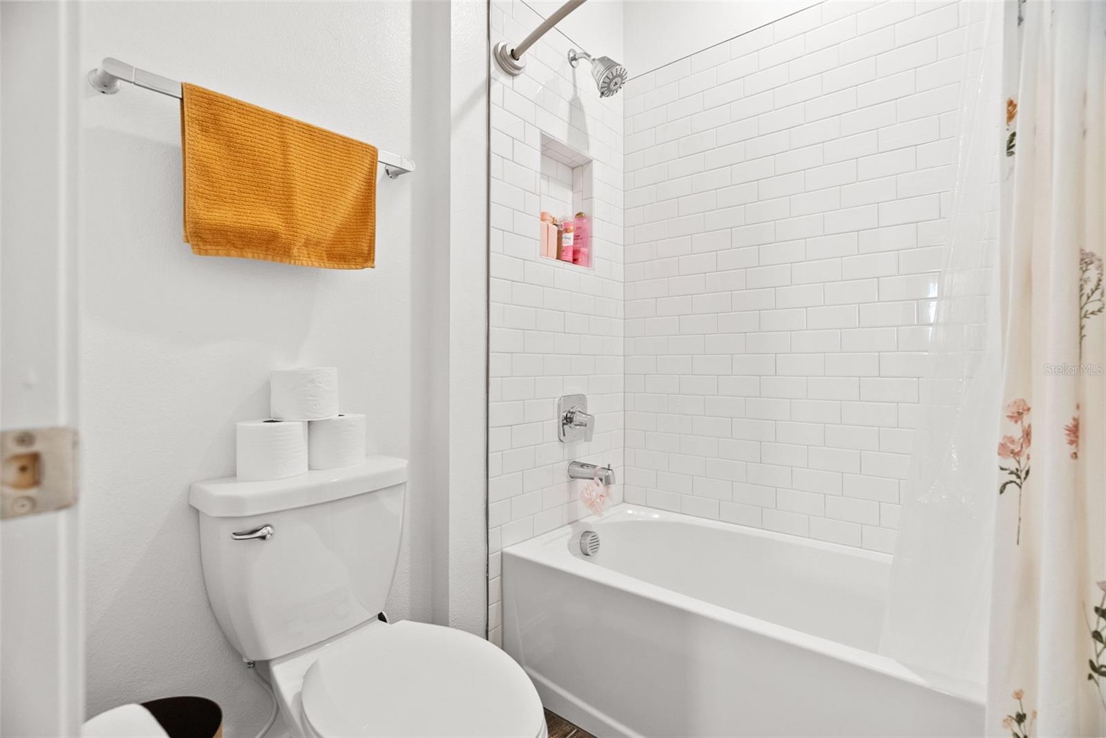 4th Bathroom Shower with Tub
