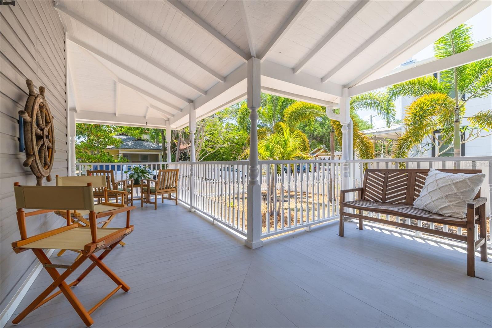 Covered Front porch