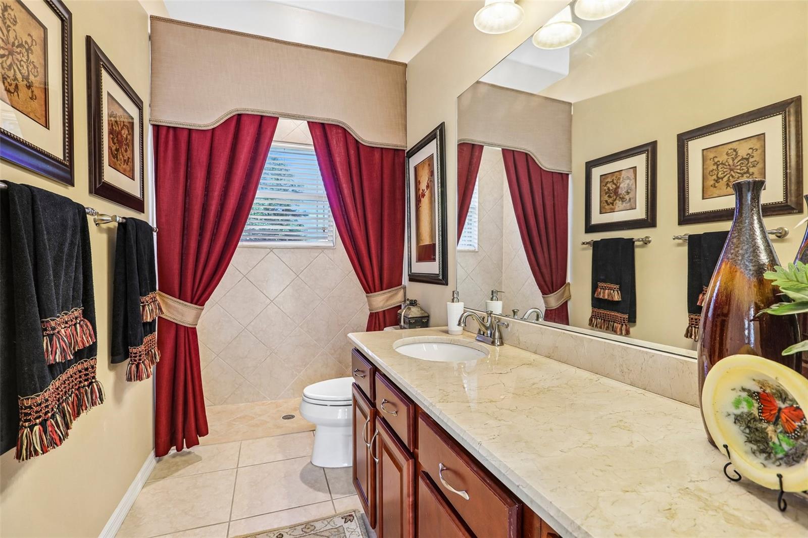 Bathroom 4